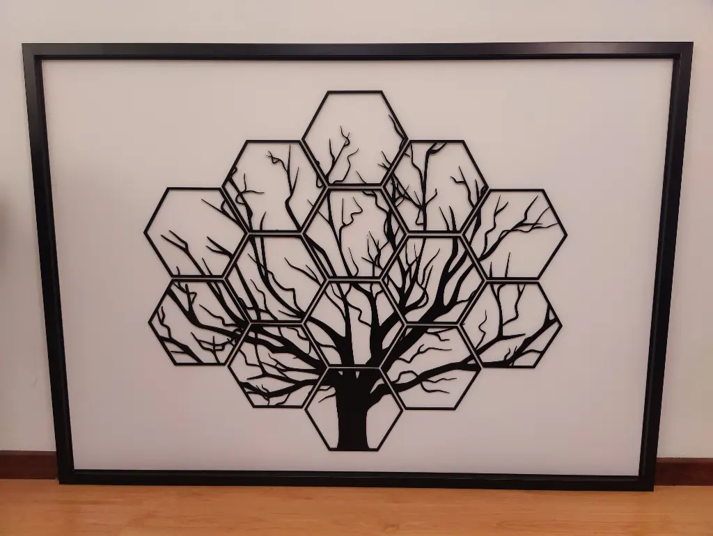 Large tree3.webp